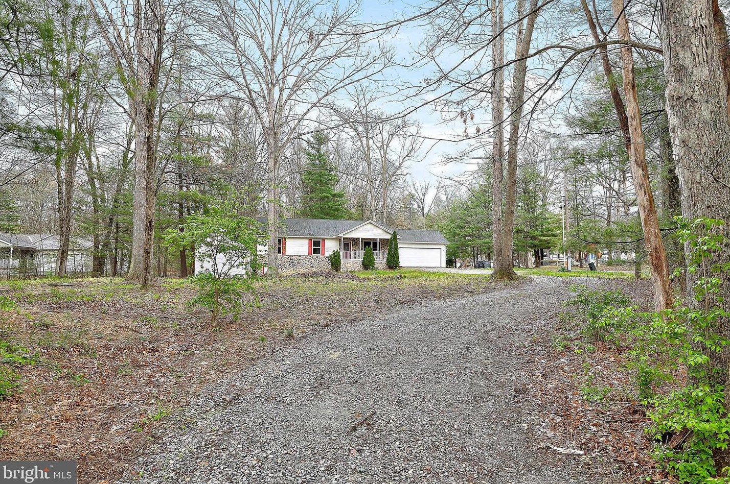 142 Pine Grove Rd, Toland, PA 17324