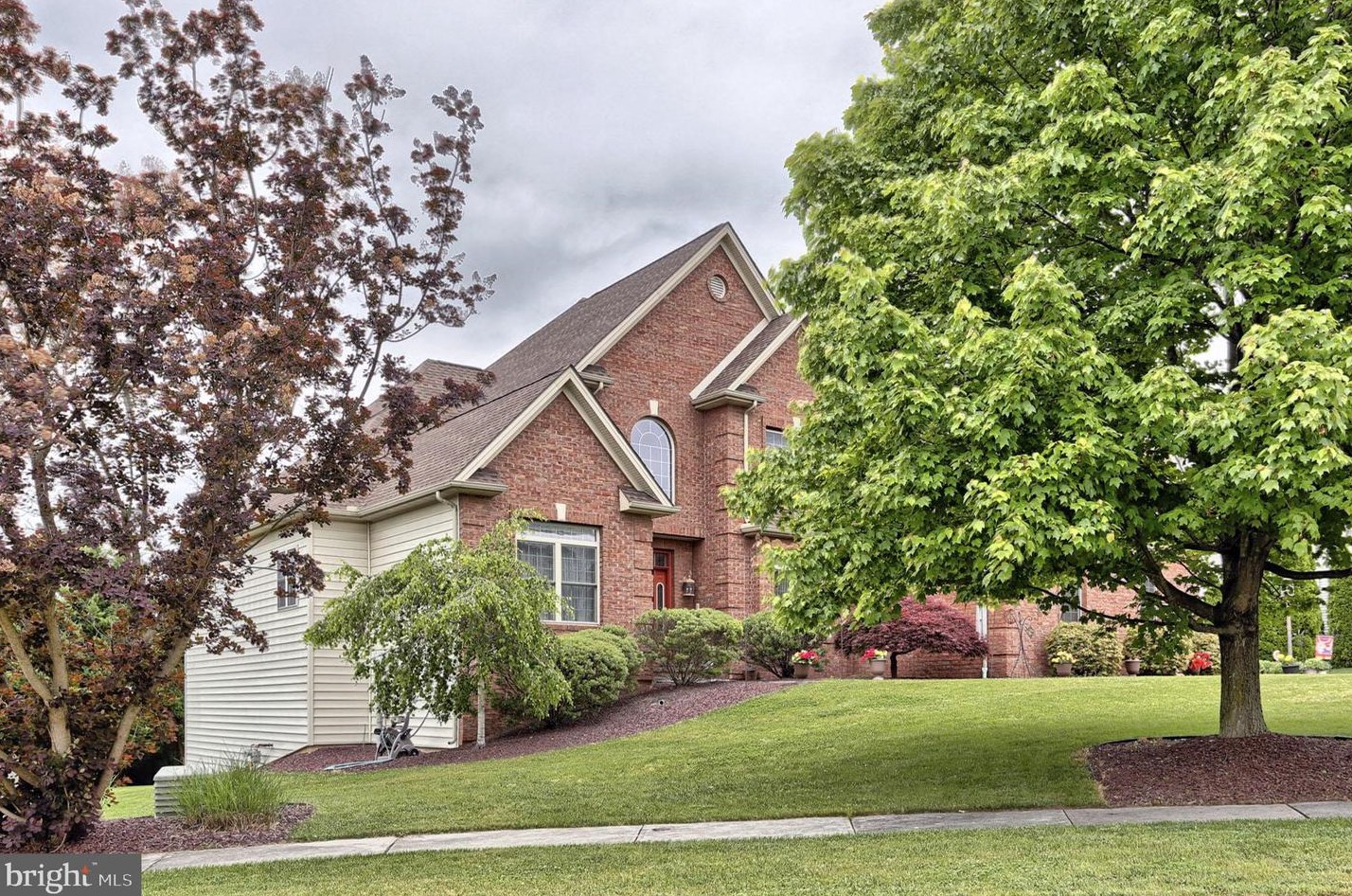 4 W Mulberry Hill Rd, Carlisle, PA 17013