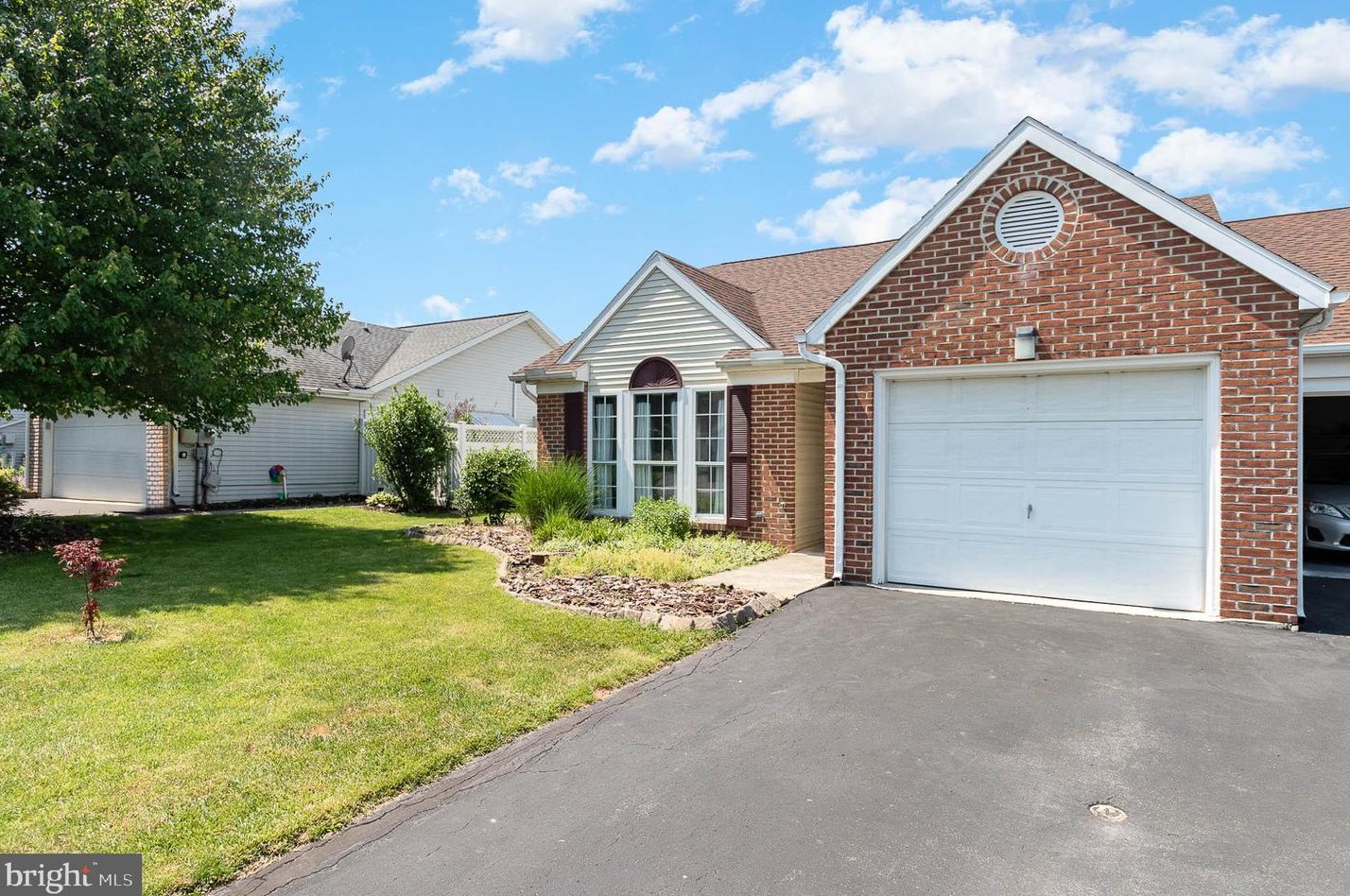 37 Westfields Dr, Navy Sup Dpt, PA 17050-7931