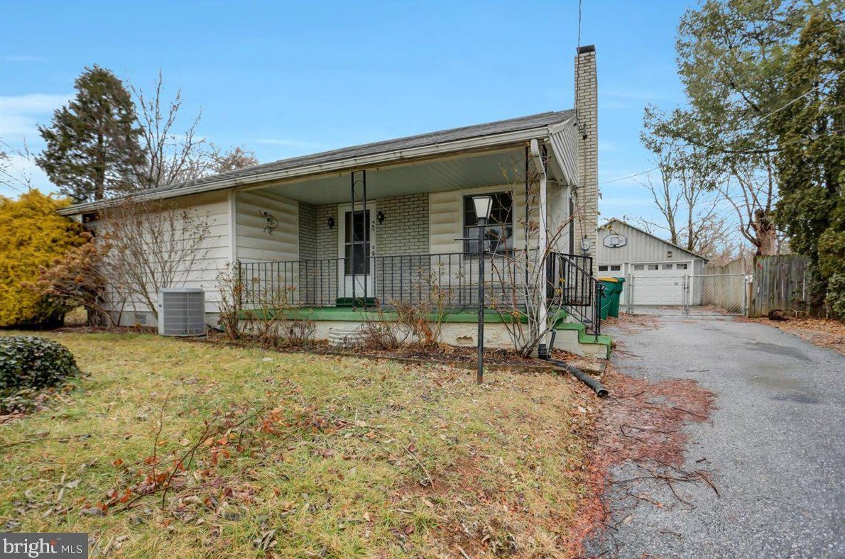 393 Sheely Ln, Navy Sup Dpt, PA 17050
