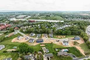 100 Lark Meadows Dr, Mechanicsburg, PA 17055 - Photo 16