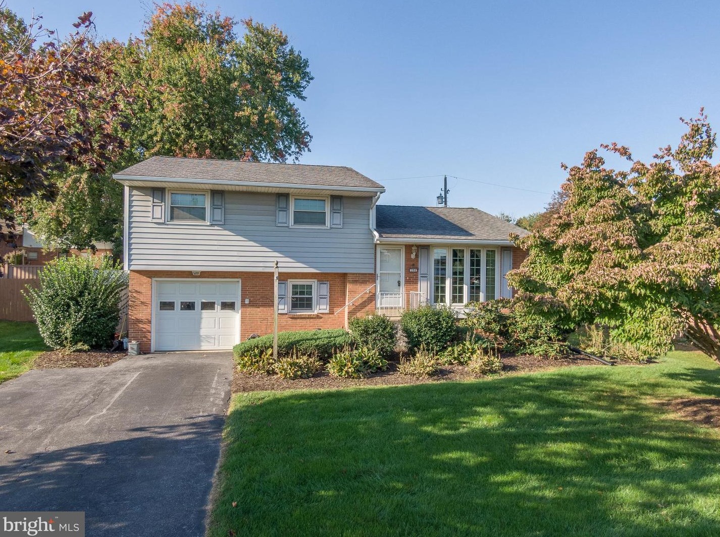 104 Wesley Dr, Navy Sup Dpt, PA 17055