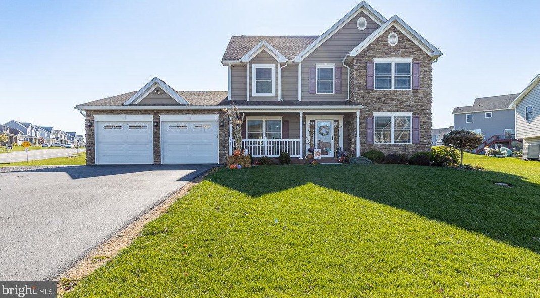 717 Southwood Dr, Lees Cross Roads, PA 17257
