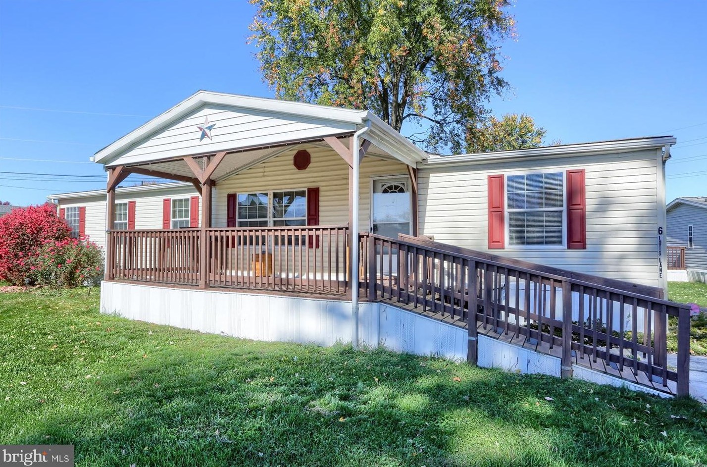 6 Lois Ln, Navy Sup Dpt, PA 17050