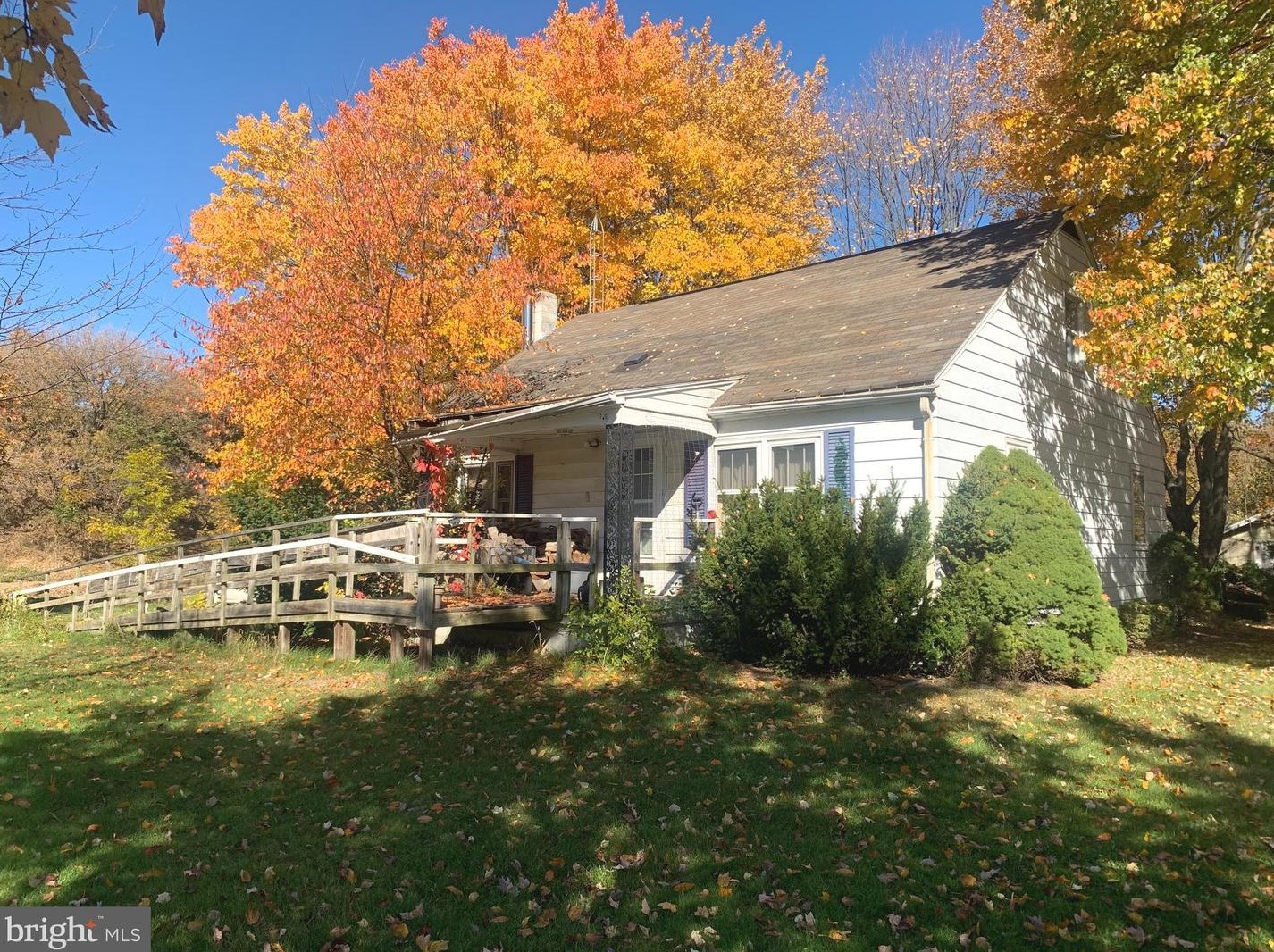 102 Airport Rd, Lees Cross Roads, PA 17257