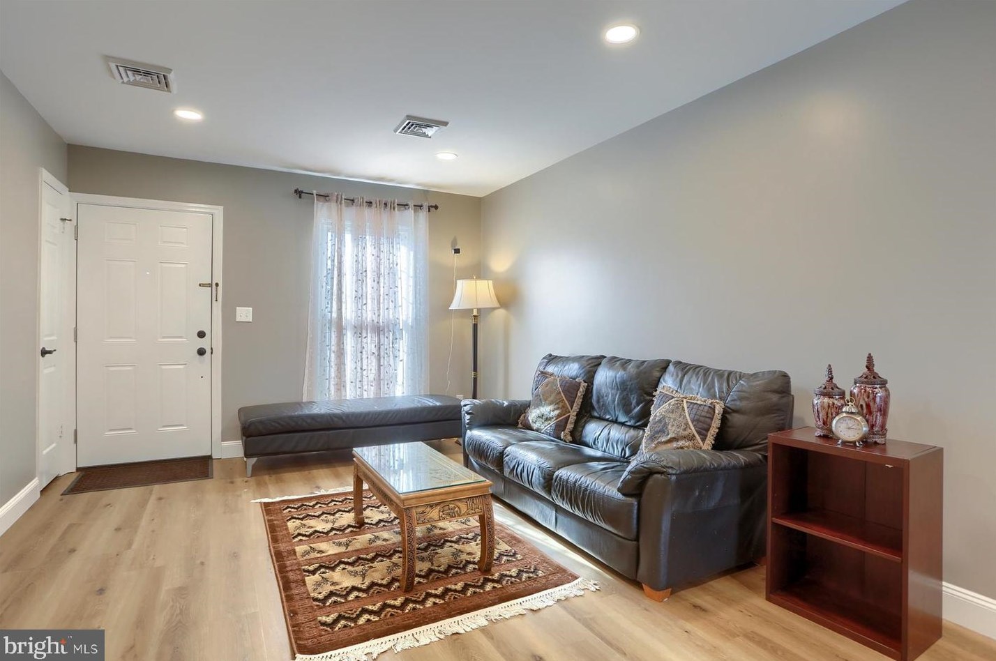 8 Southpoint Dr, Navy Sup Dpt, PA 17055