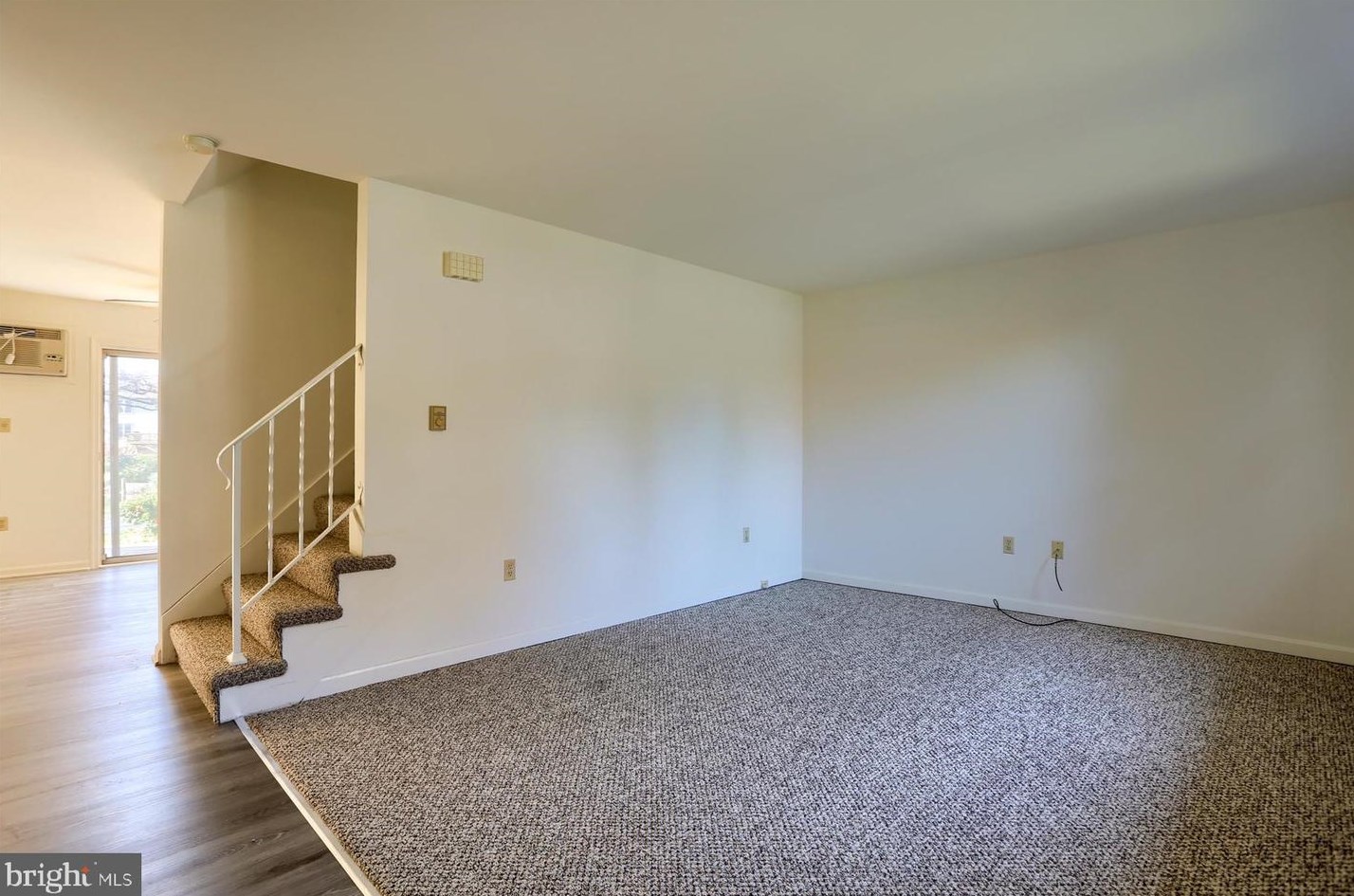 603 Gates Ln, West Enola, PA 17025