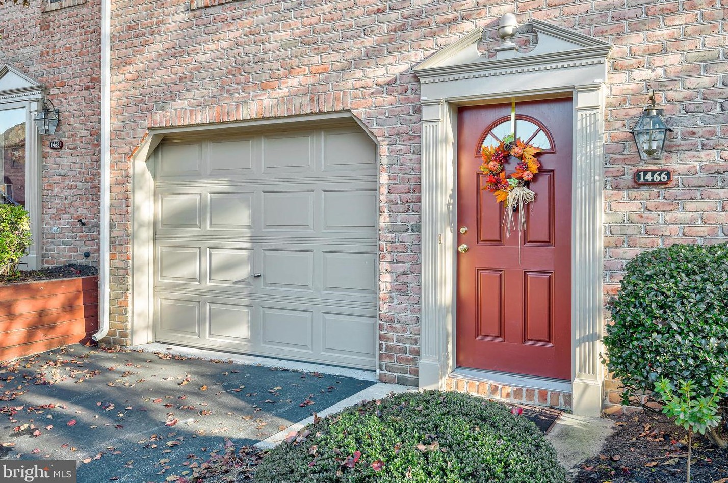 1466 Timber Brook Dr, Navy Sup Dpt, PA 17050