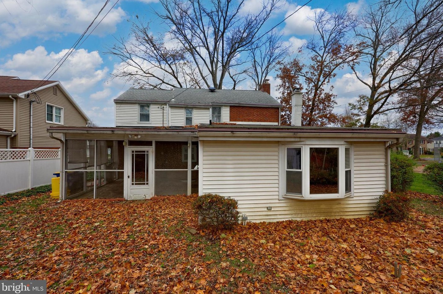 1501 Chatham Rd, Camp Hill, PA 17011