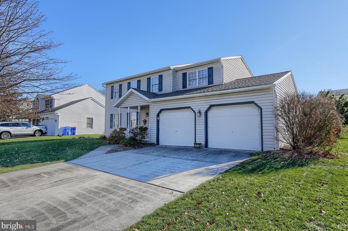 19 Sycamore Dr, Navy Sup Dpt, PA 17050