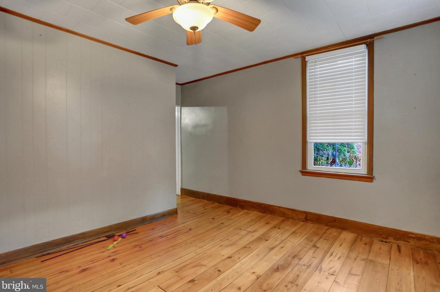 118 N Prince St, Lees Cross Roads, PA 17257