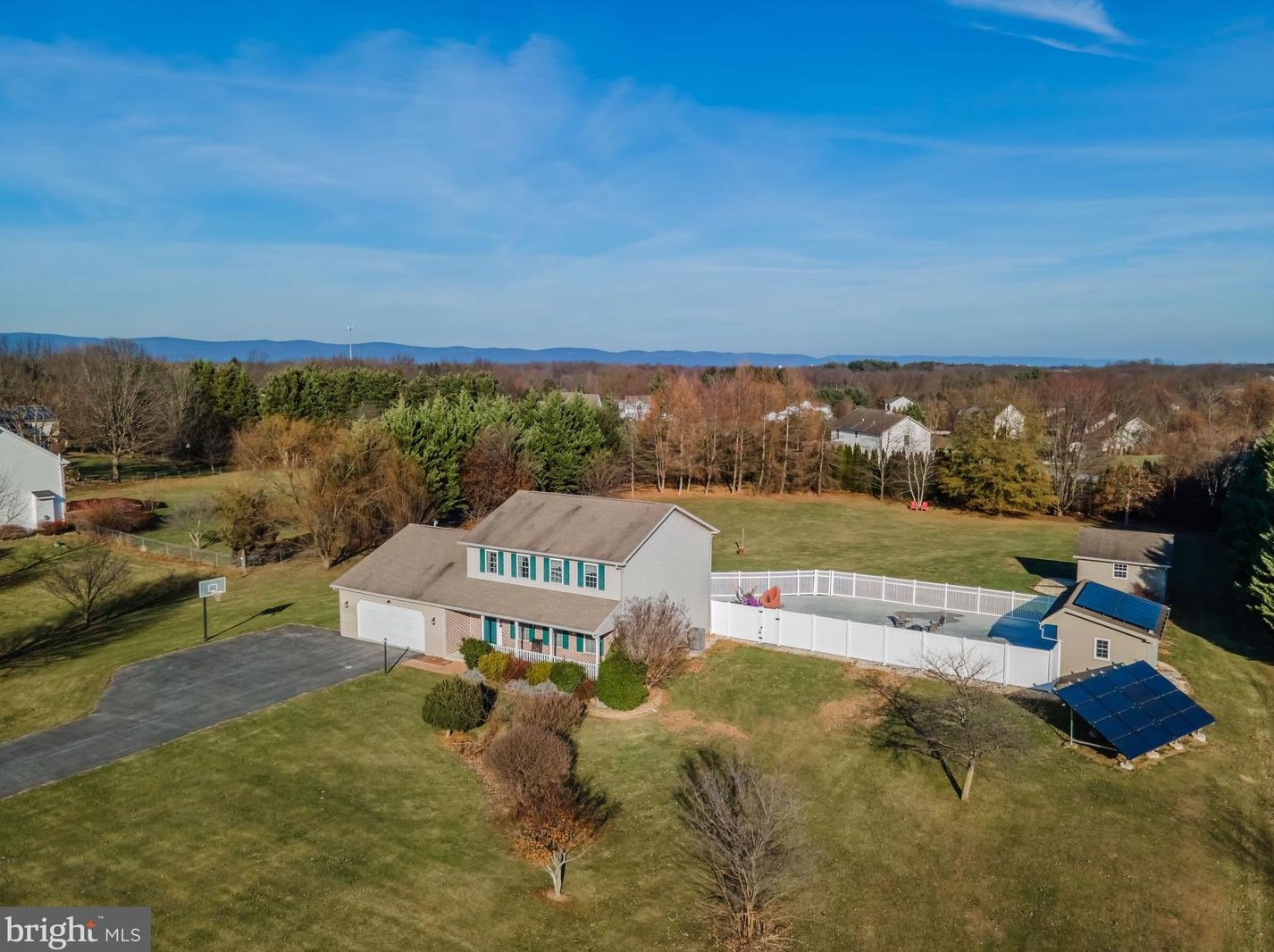 6 Silkwood Ln, Carlisle, PA 17015