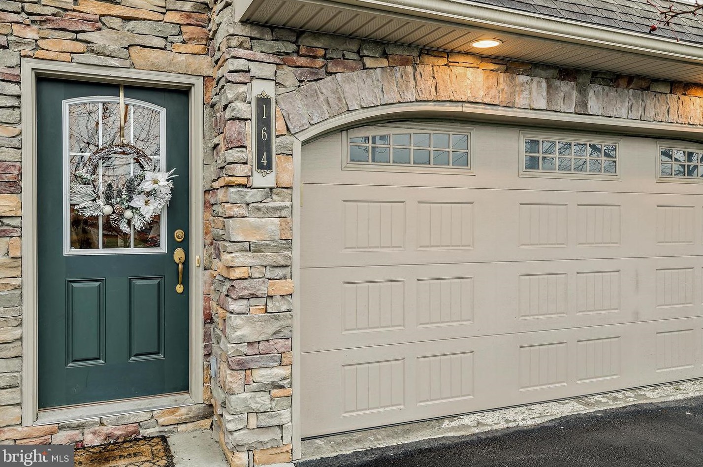 164 Old Schoolhouse Ln, Navy Sup Dpt, PA 17055