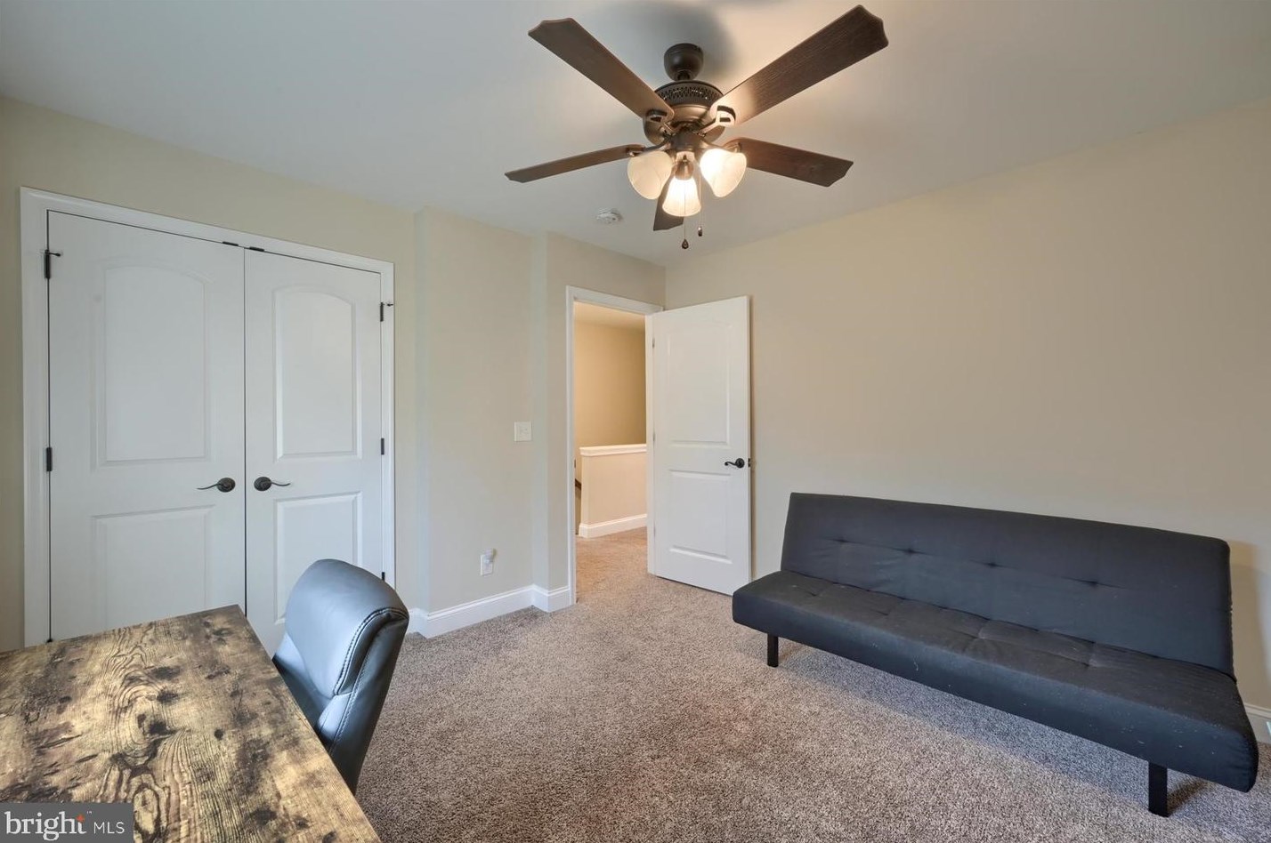 515 Spring Run Dr, Navy Sup Dpt PA  17055-5580 exterior