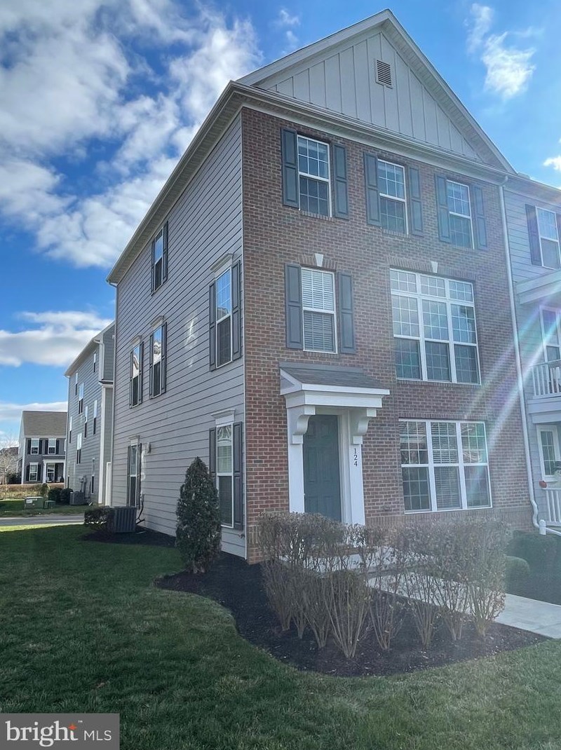 124 Ellis Aly, Navy Sup Dpt, PA 17050