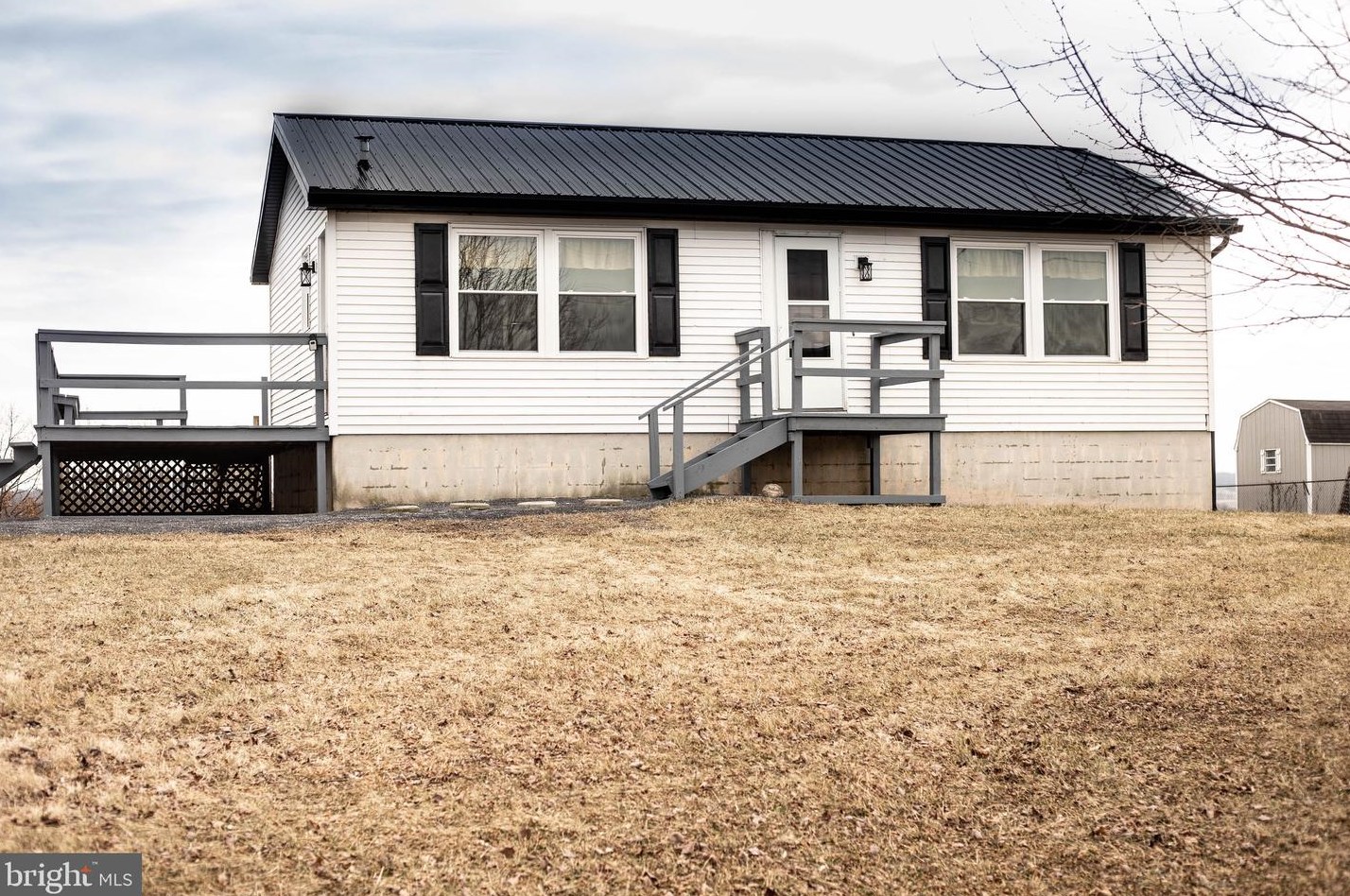 48 Subdivision Rd, North Newton, PA 17241