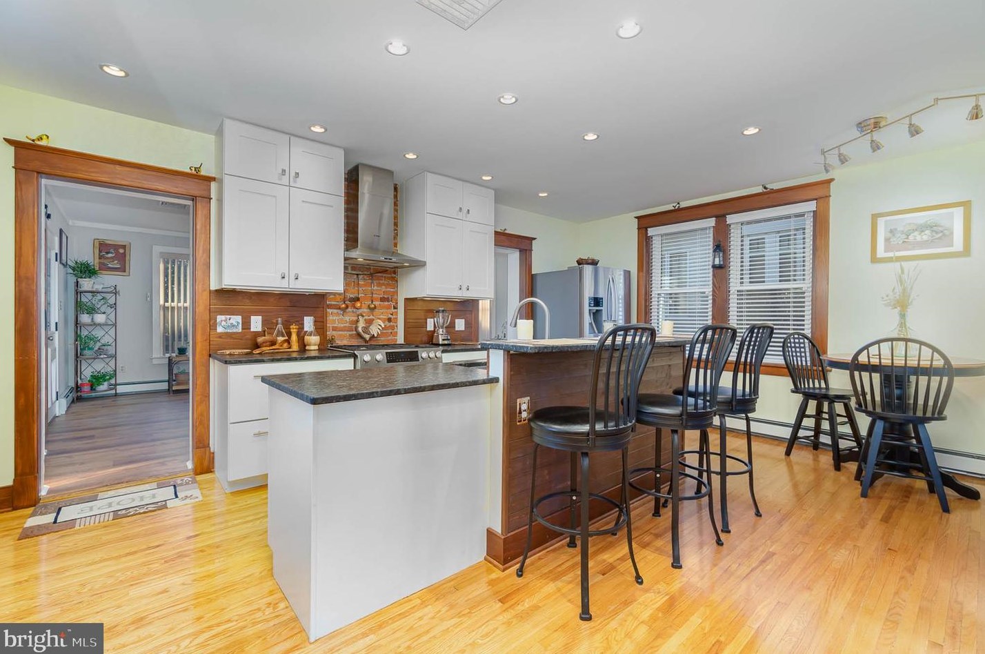 13 W Maplewood Ave, Navy Sup Dpt, PA 17055