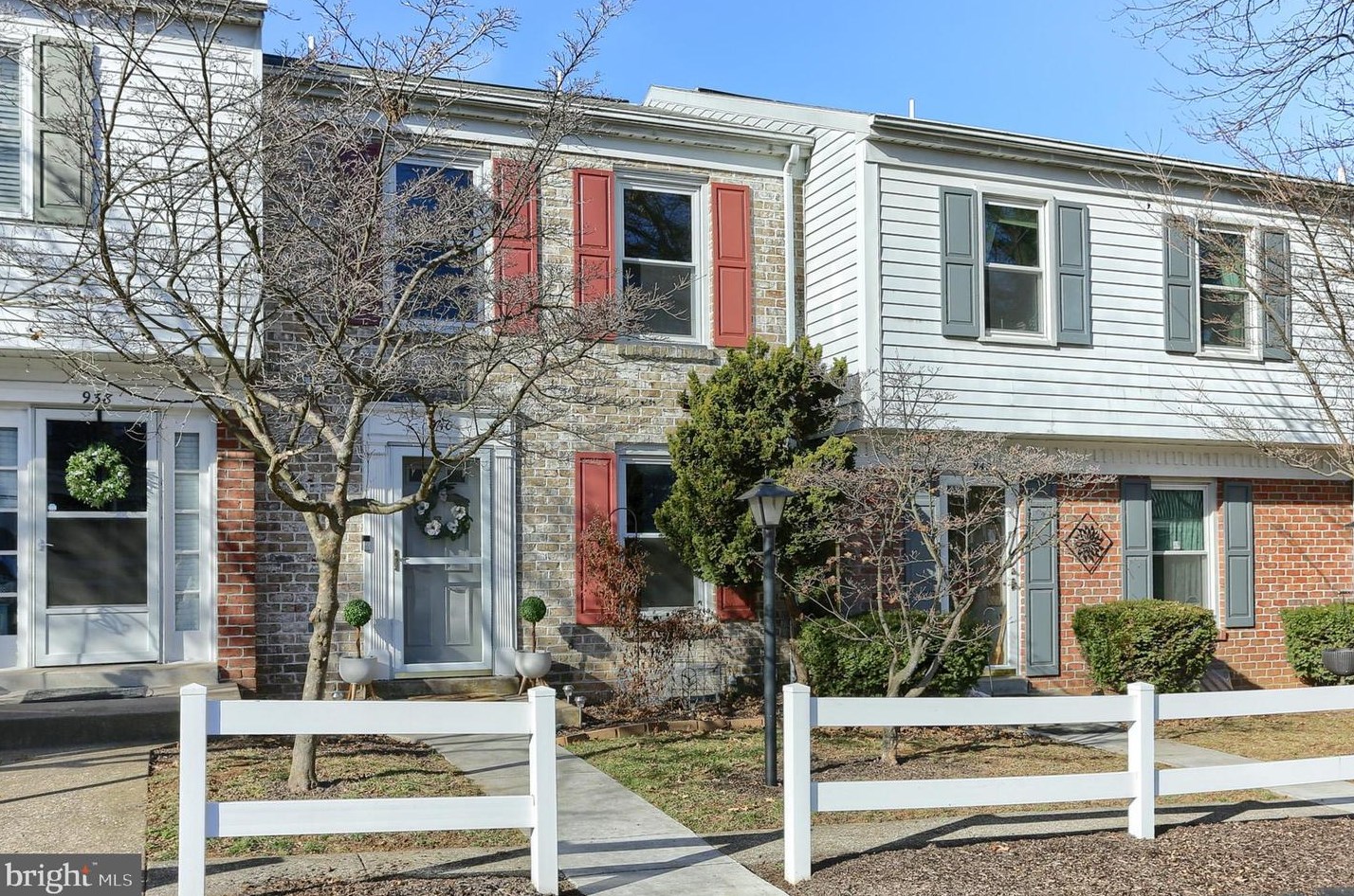 940 Allenview Dr, Navy Sup Dpt, PA 17055