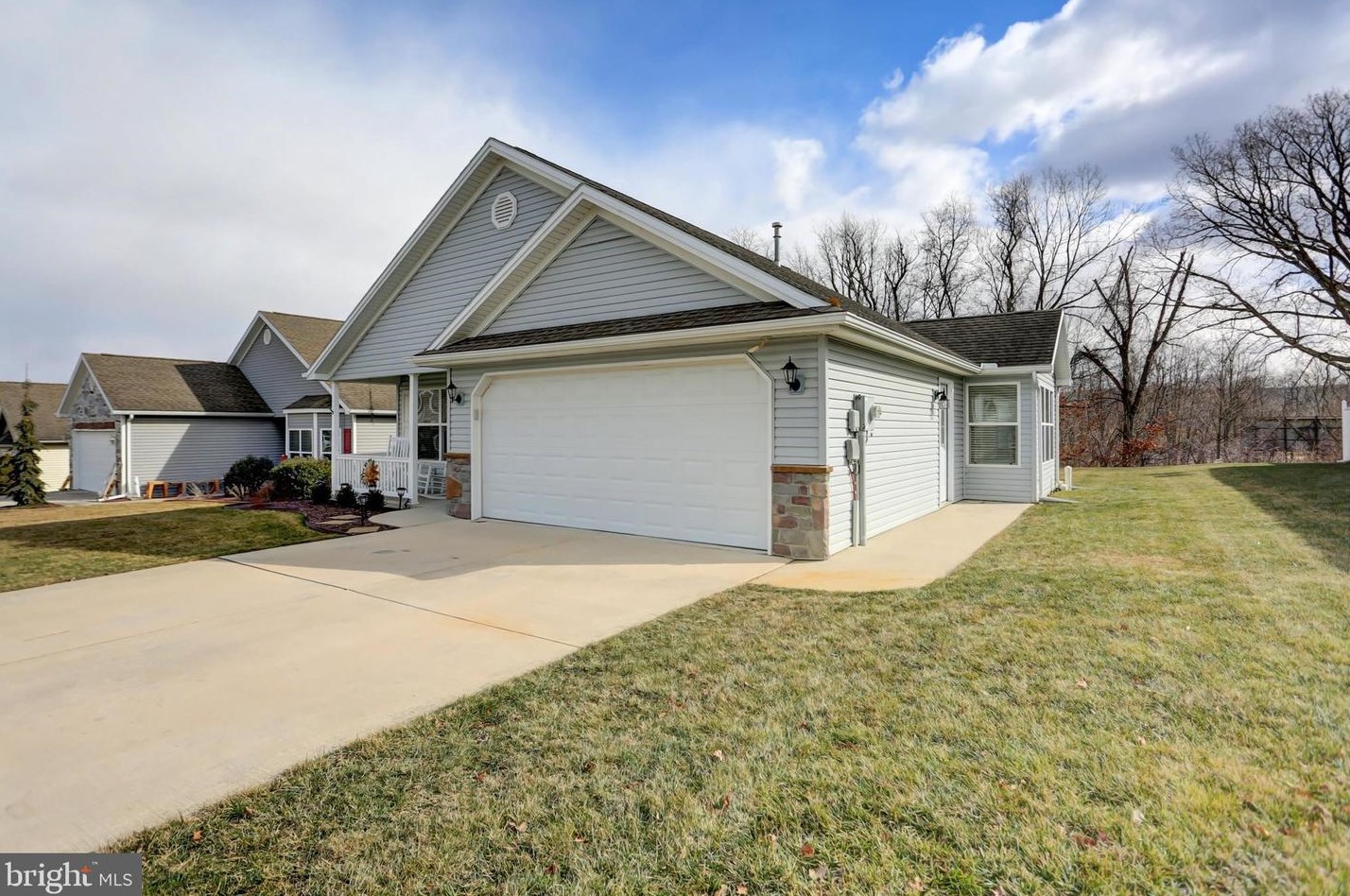 88 Lantern Ln, Lees Cross Roads, PA 17257