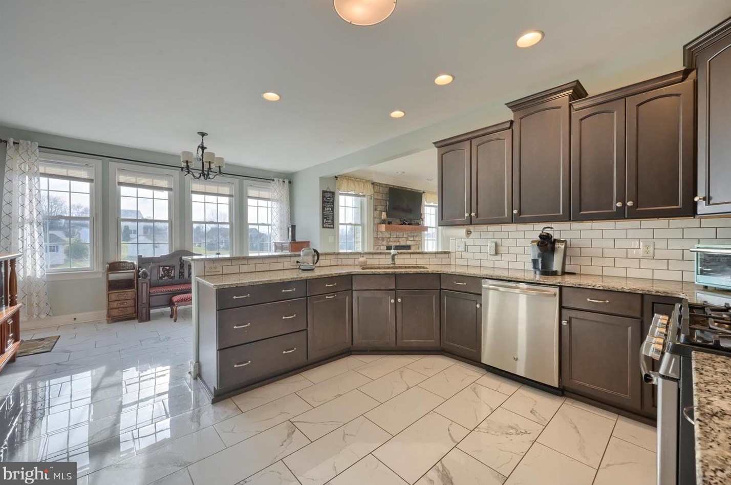 8 Jefferson Dr, Carlisle, PA 17015