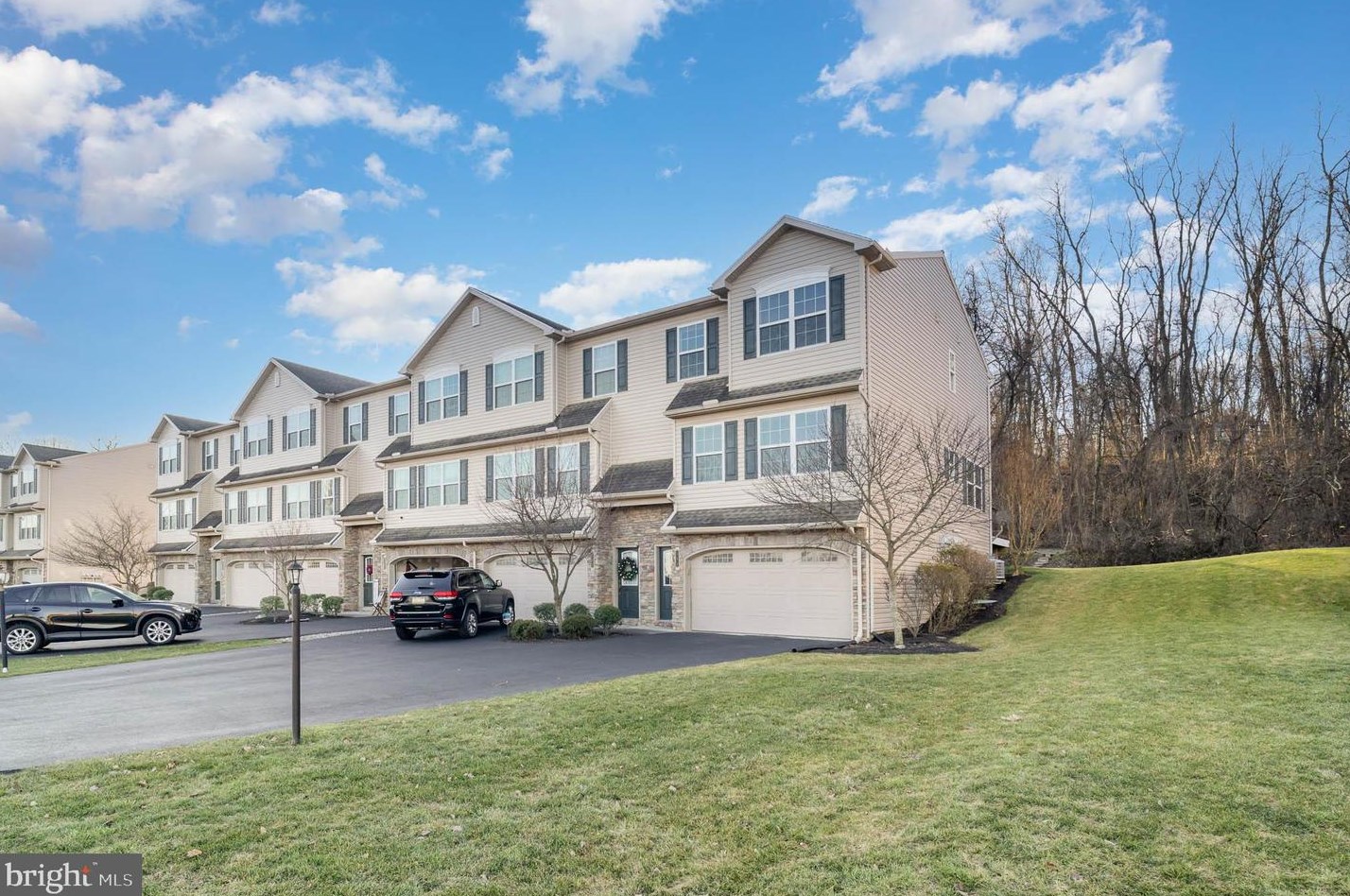 164 Old Schoolhouse Ln, Navy Sup Dpt, PA 17055