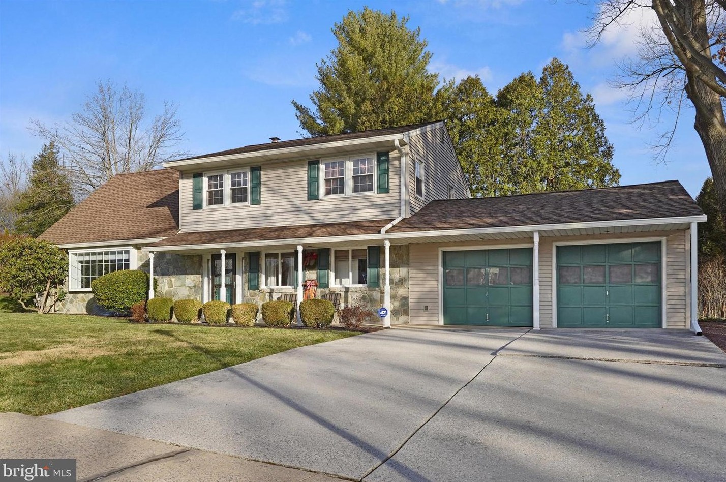 3803 Carriage House Dr, Camp Hill, PA 17011