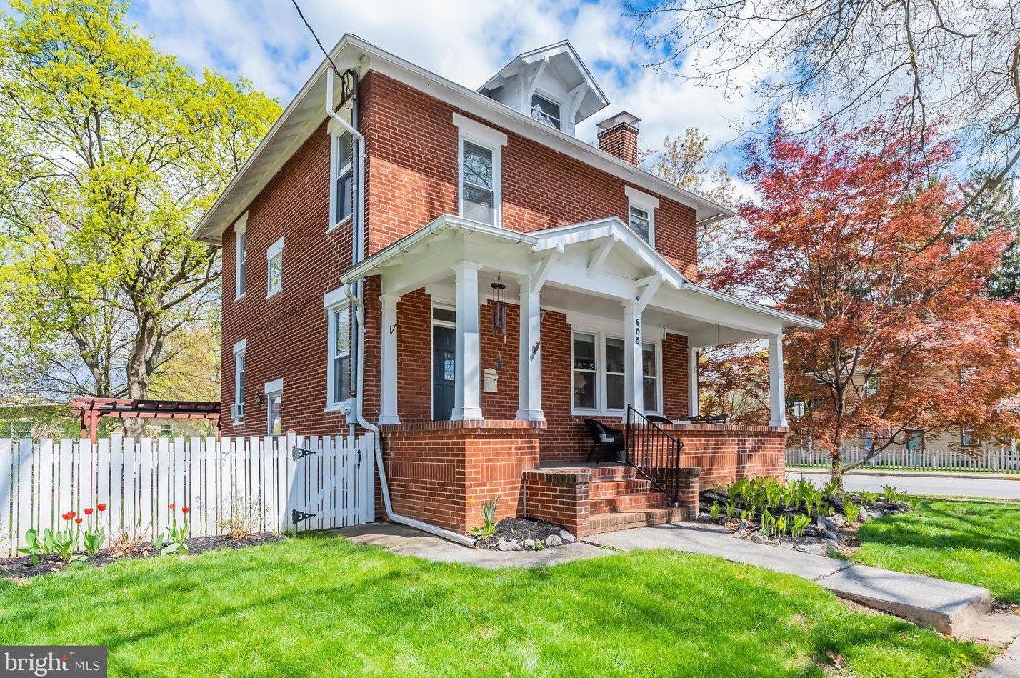 605 W North St, Carlisle, PA 17013