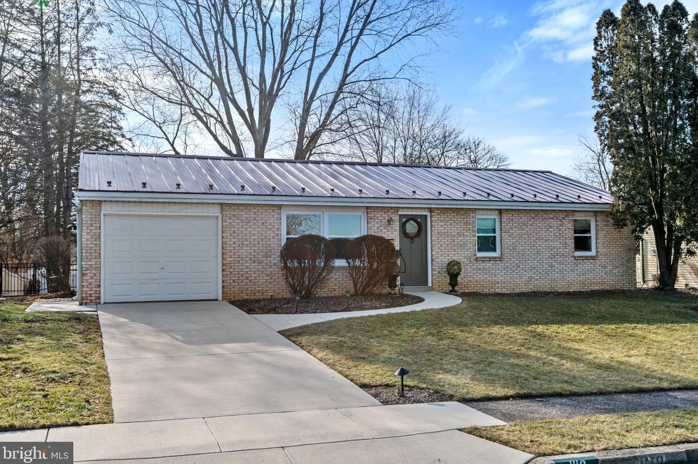 1119 Floribunda Ln, Navy Sup Dpt, PA 17055-5302