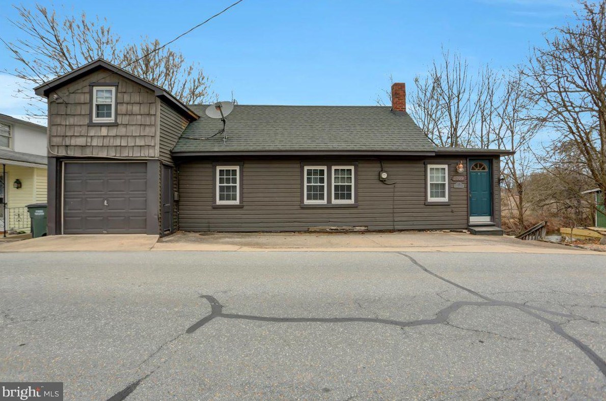 1709 Sheepford Rd, Navy Sup Dpt, PA 17055