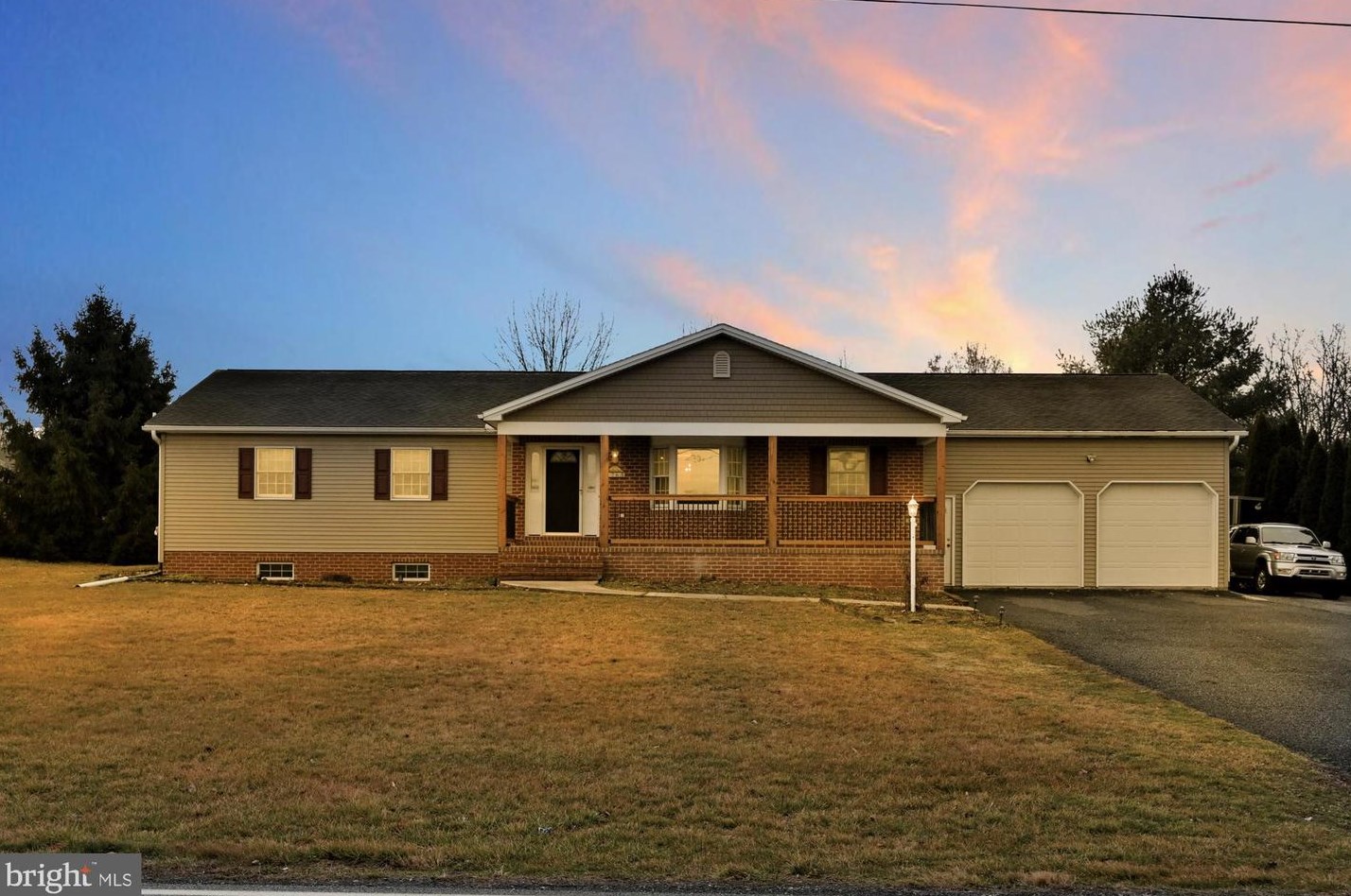 176 Mountain View Rd, Mount Holly Springs, PA 17065