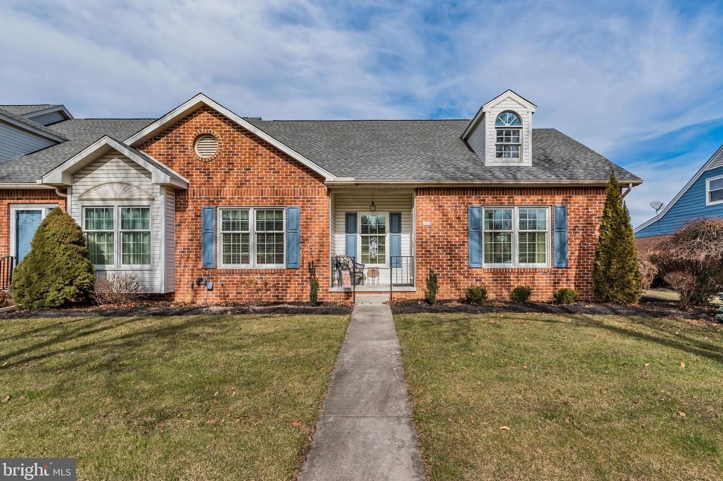 1212 White Birch Ln, Carlisle, PA 17013