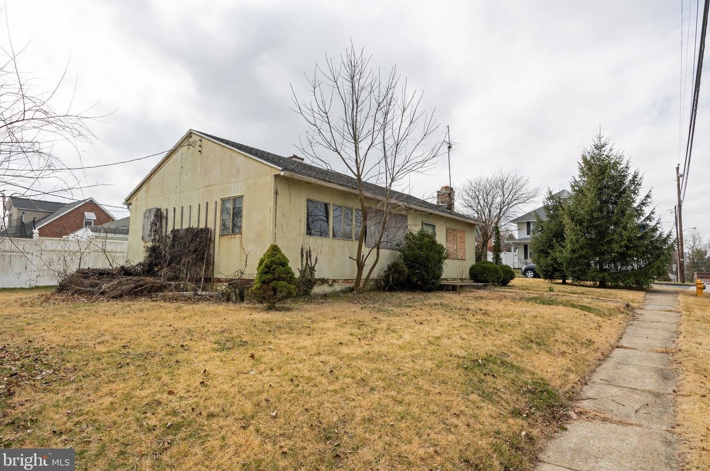 100 High St, West Enola, PA 17025