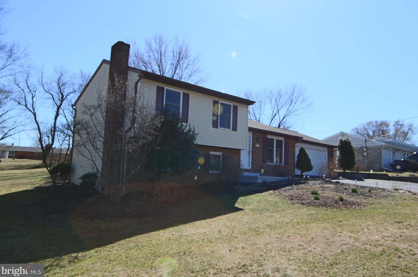 916 Susan Cir, West Enola, PA 17025