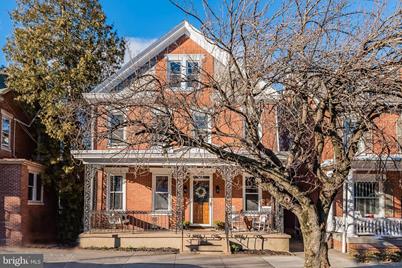 245 W Pomfret Street - Photo 1