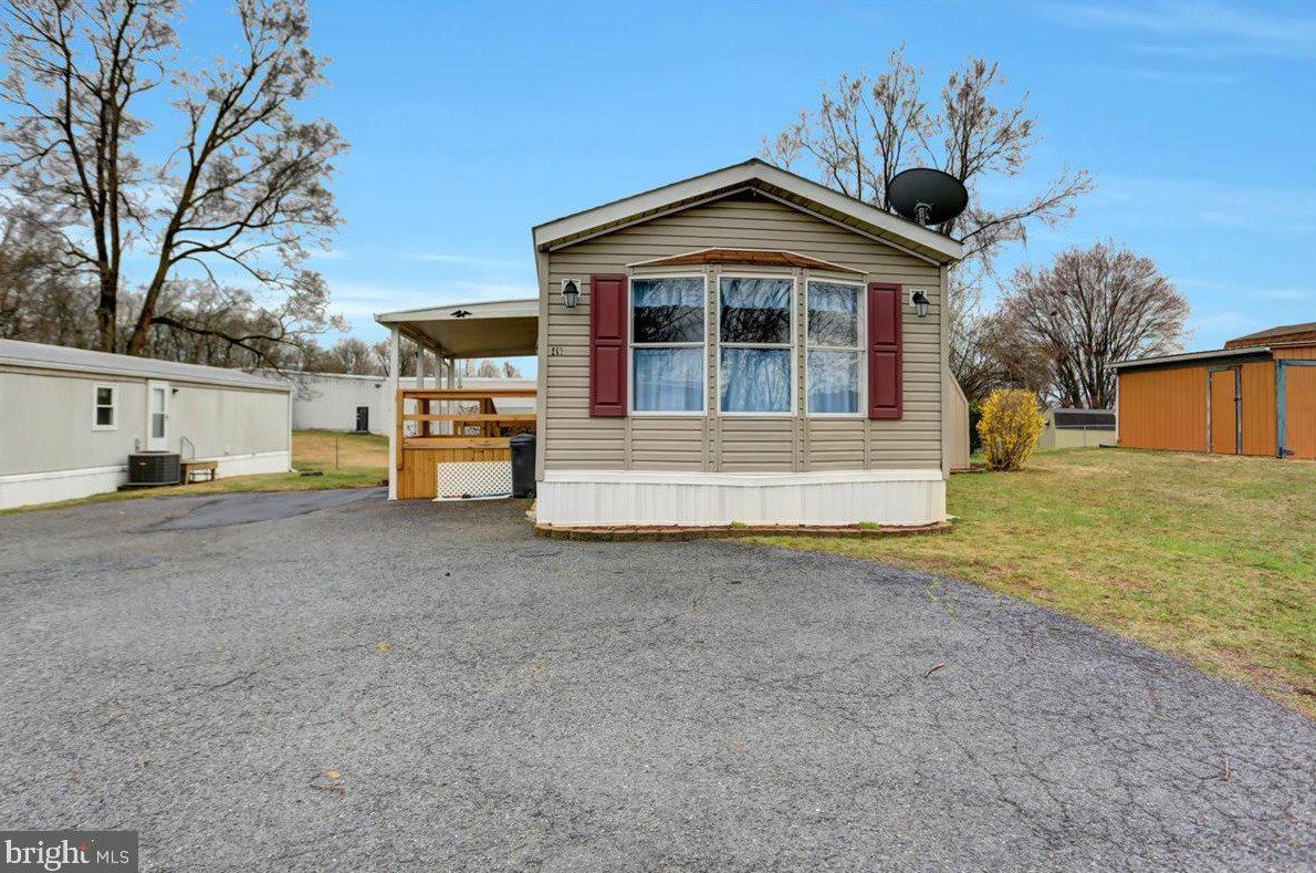 49 Garden Pkwy, Carlisle, PA 17013