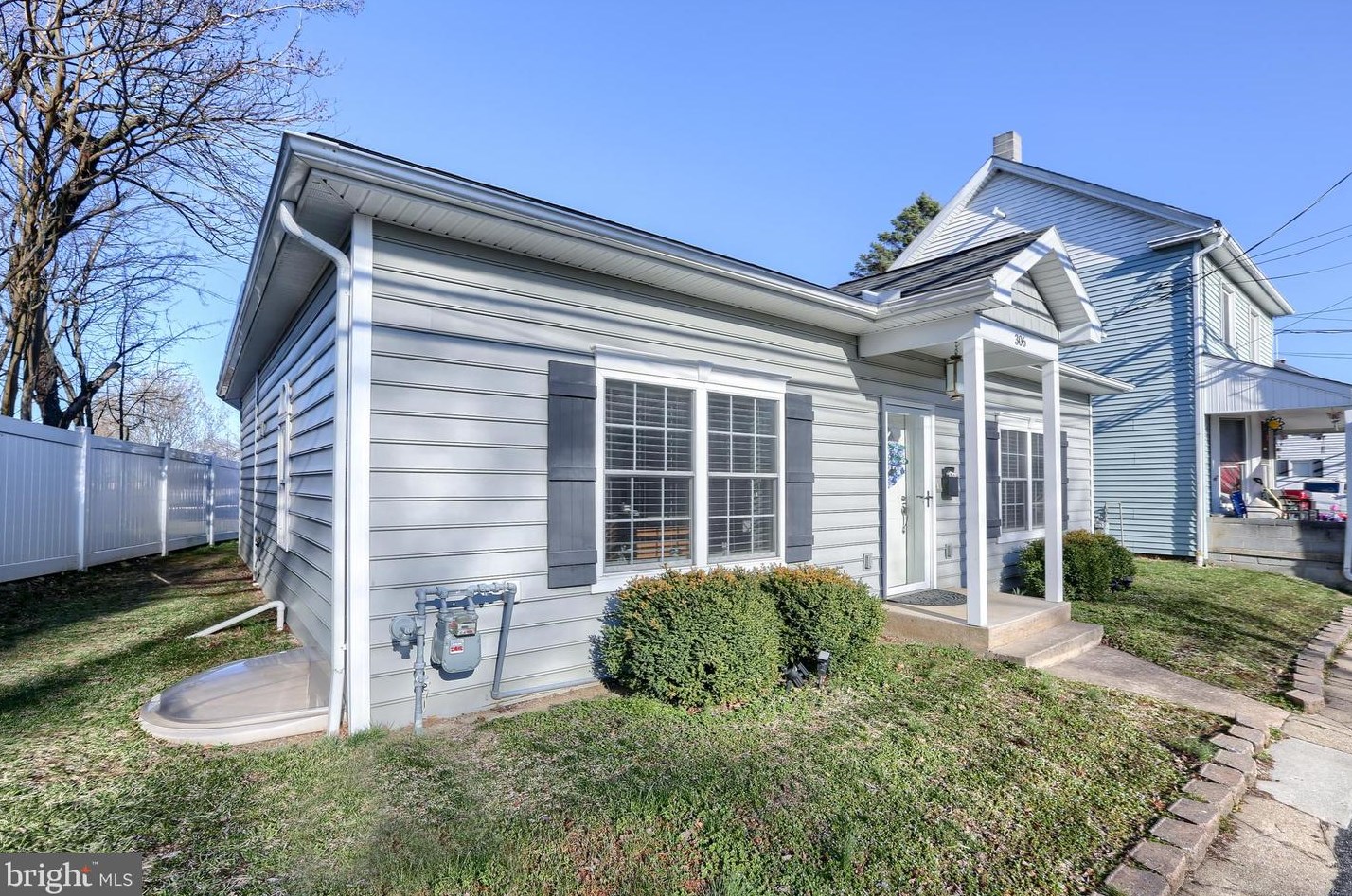 306 S Enola Dr, West Enola, PA 17025