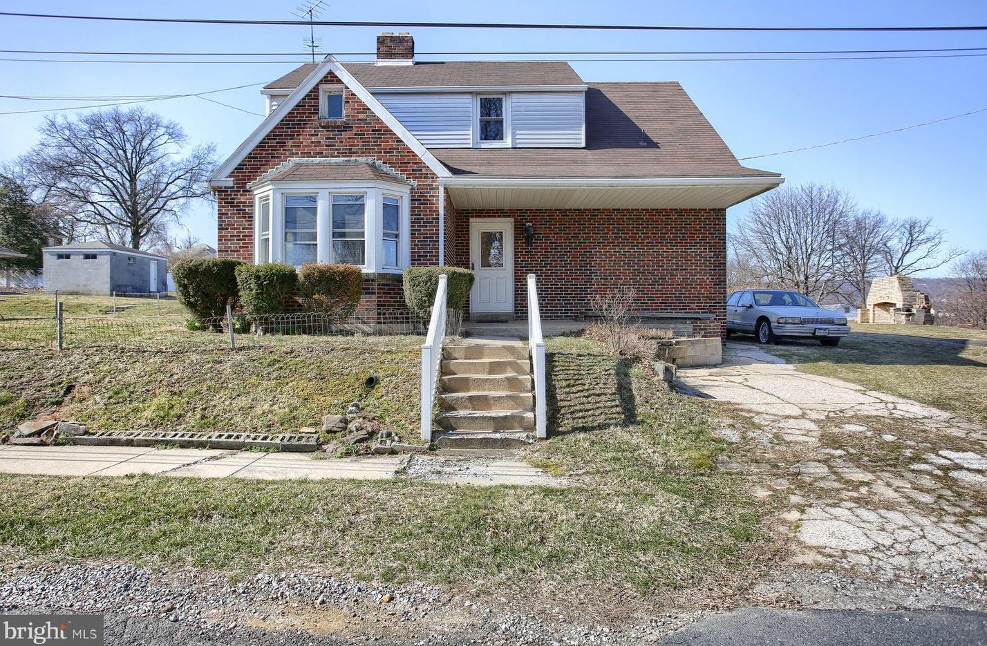 8 Helen St, West Enola, PA 17025