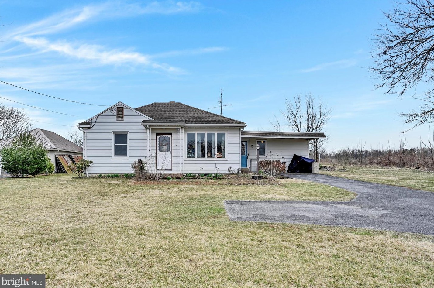 1464 Walnut Bottom Rd, Carlisle, PA 17015