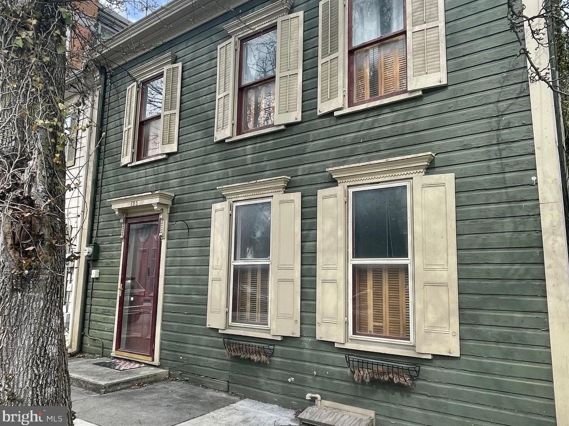 125 E Louther St, Carlisle, PA 17013