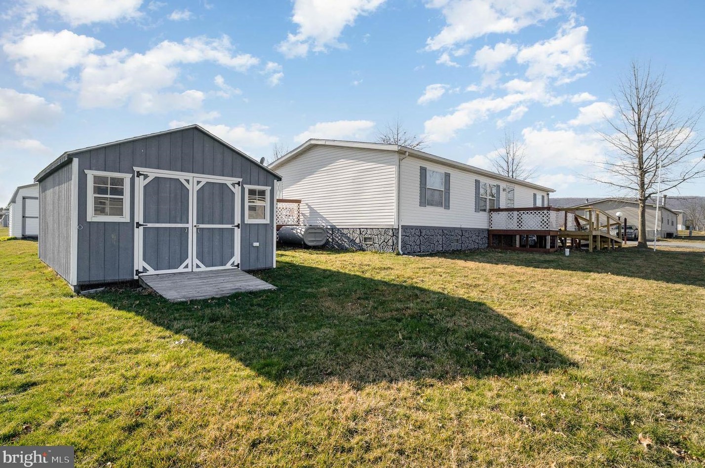 96 Country View Estate, North Newton, PA 17241