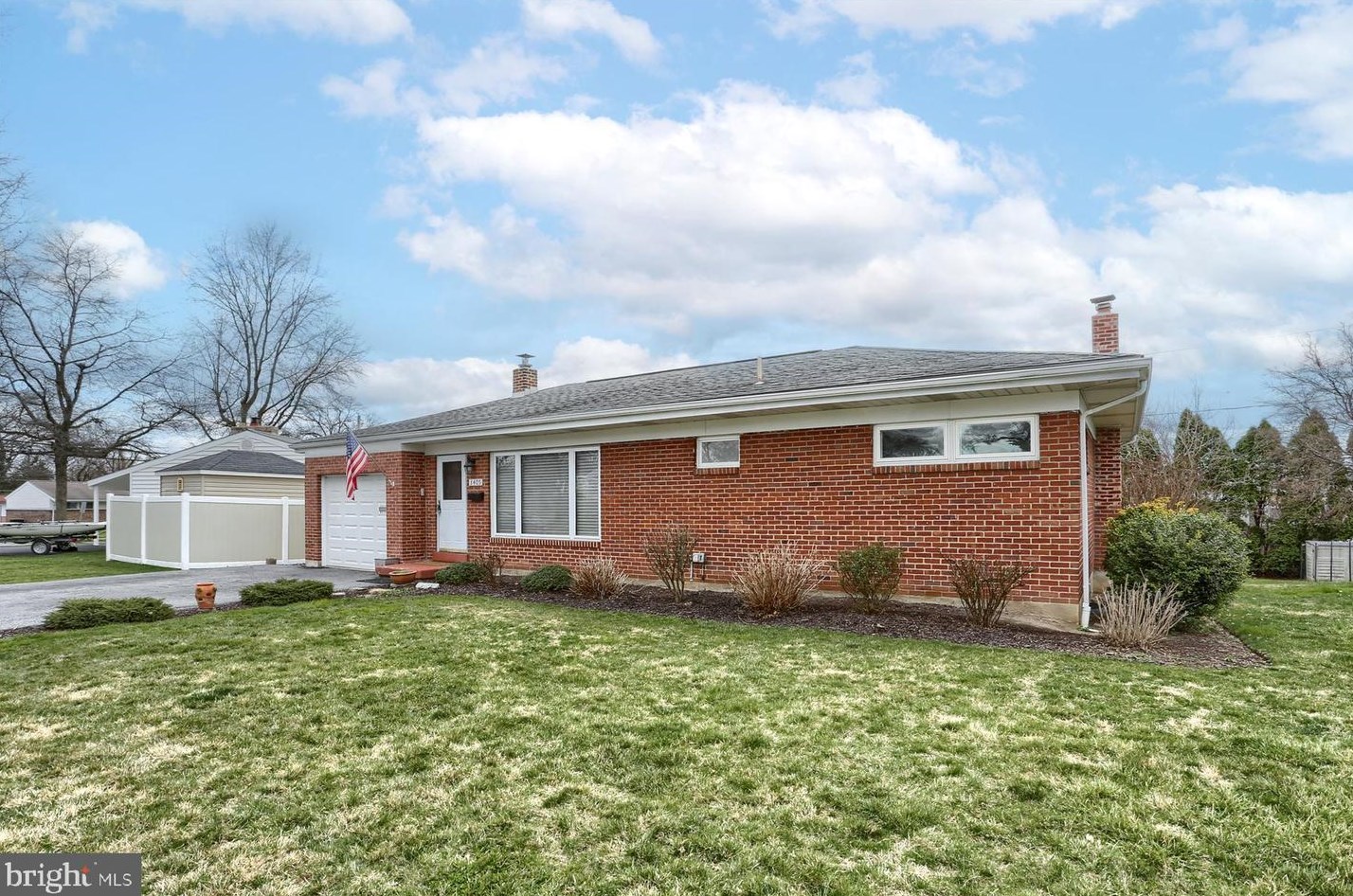 3405 Bedford Dr, Camp Hill, PA 17011