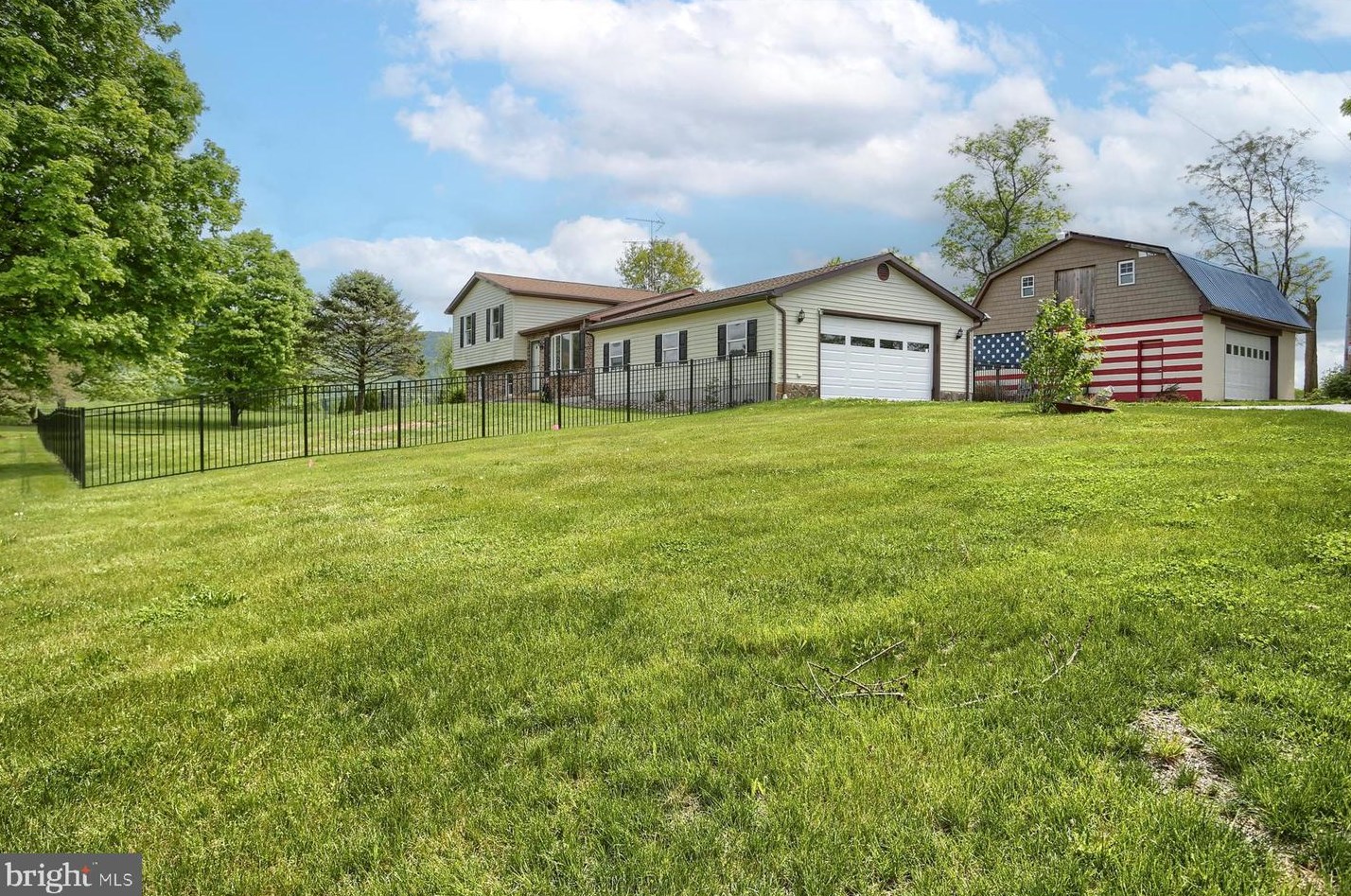 105 Church Of God Rd, North Newton, PA 17241