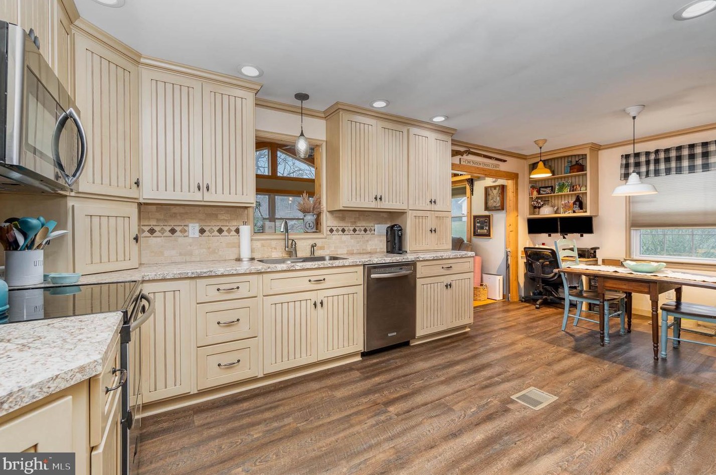 445 Oak Flat Rd, North Newton, PA 17241