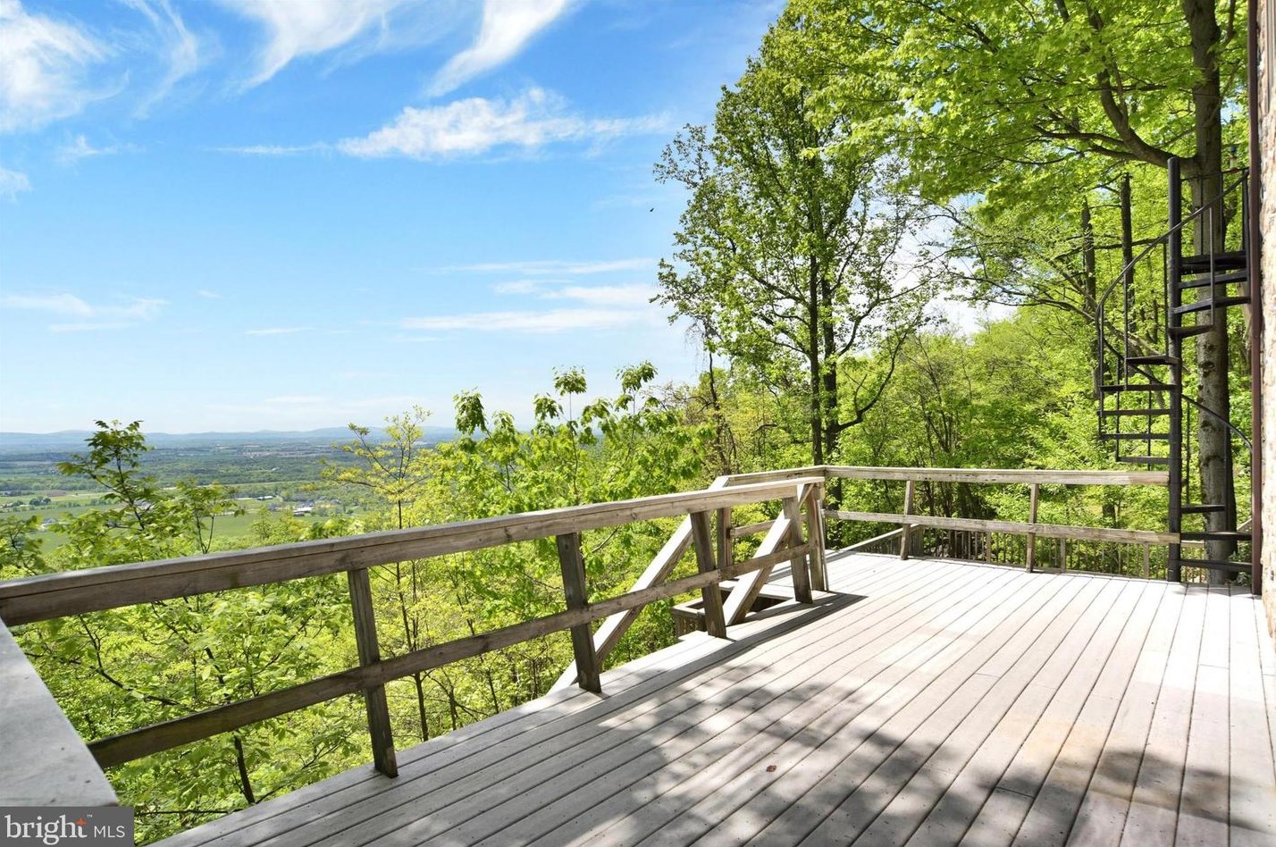 211 Millers Gap Rd, West Enola, PA 17025