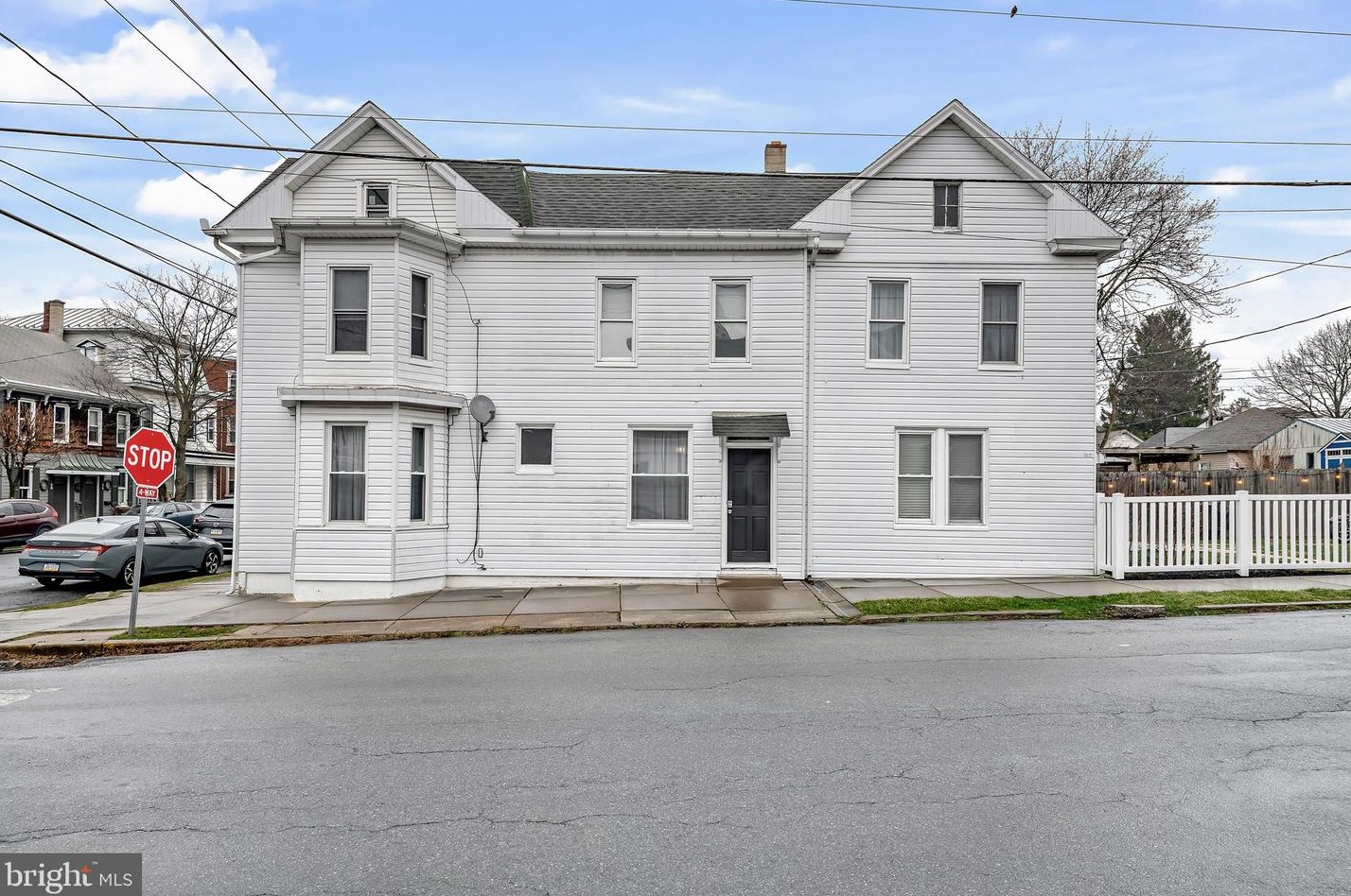 61 W Keller St, Navy Sup Dpt, PA 17055