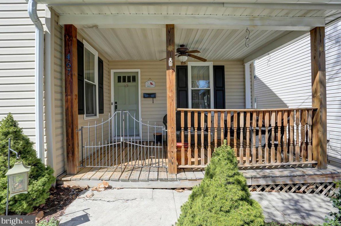 467 E King St, Lees Cross Roads, PA 17257