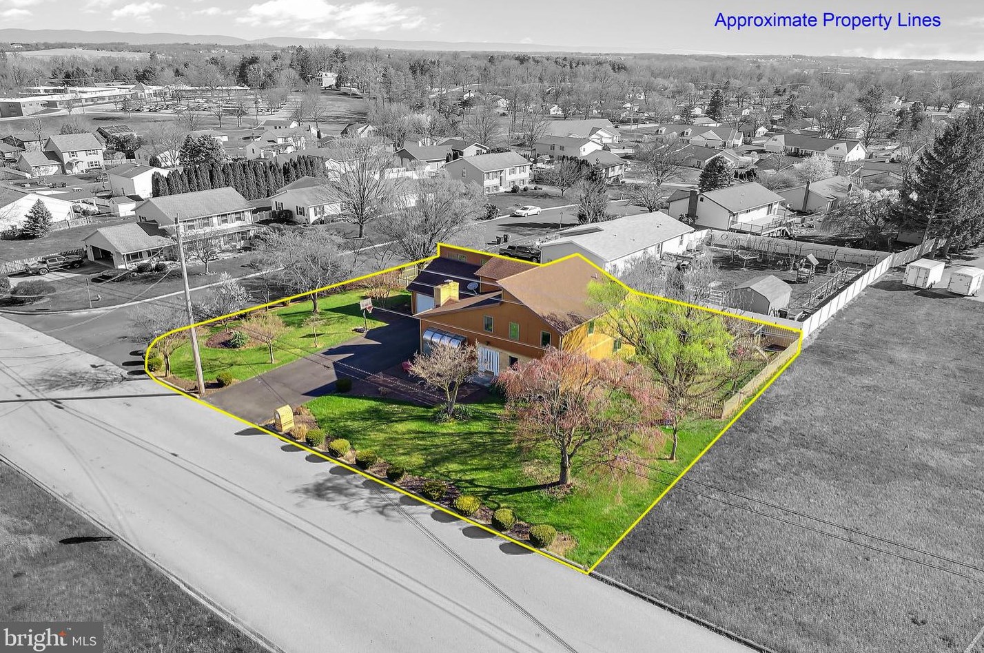 410 Mcland Rd, Mount Holly Springs, PA 17065