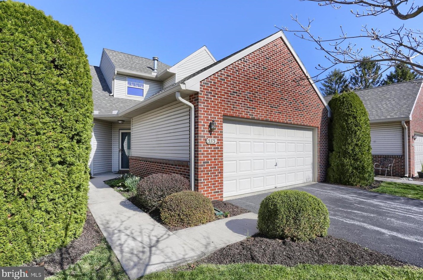 5315 Cobblestone Dr, Navy Sup Dpt, PA 17055-3479