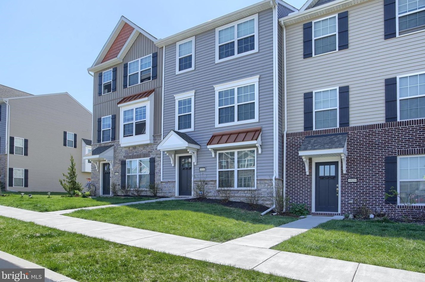 4510 Wild Orchid Ln, West Enola, PA 17025