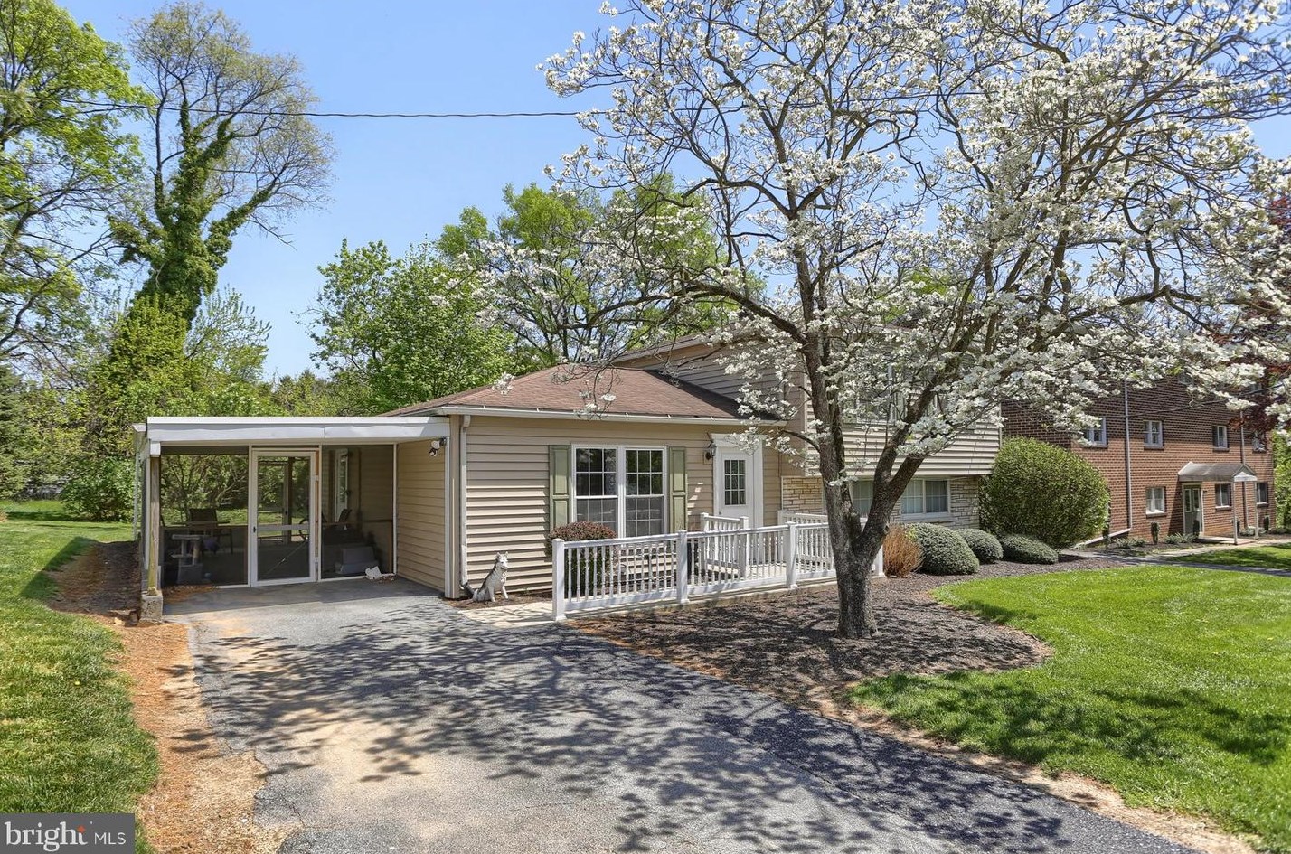 116 Linden Dr, Camp Hill, PA 17011